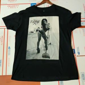 T.I.T.S. (Two In The Shirt) - Rosa Wifey T-shirt
